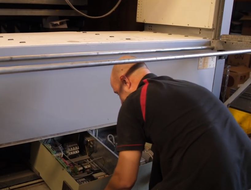 Maintaining a storage carousel is a must